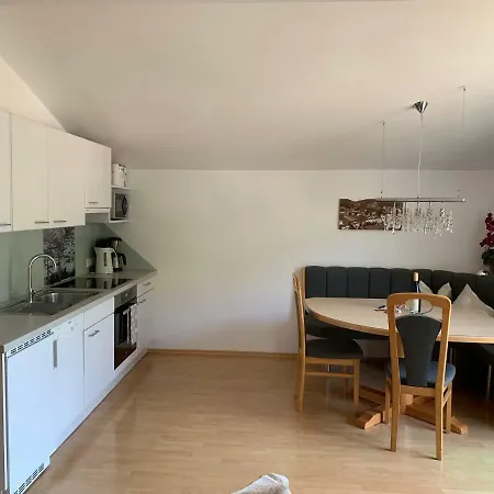 Martina Und Herbert Scherer *