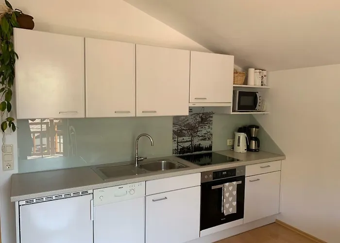 Martina Und Herbert Scherer *